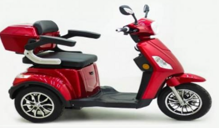 Ajude a Sara a realizar o sonho de ter um triciclo elétrico