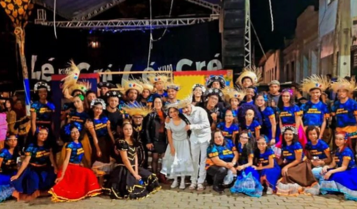 Ajudar a quadrilha Junina Rala Buxo