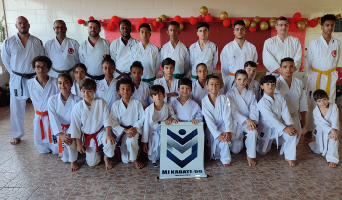 Campeonato mineiro de Karatê FMK-UBERLÂNDIA MG /  MJ KARATÊ -DO 