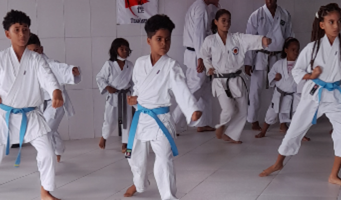 Troca de faixa Karatê 