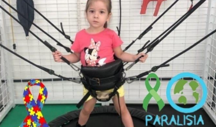 Ajude a Isis continuar as fisioterapia