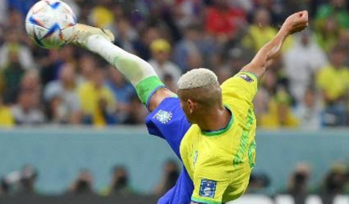 Vaquinha da aplicação pra comprar bola.