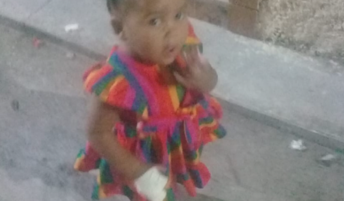 Ajuda para comprar alimentos para a família da menina que teve o dedo cortado pela enfermeira em São Gonçalo no RJ.