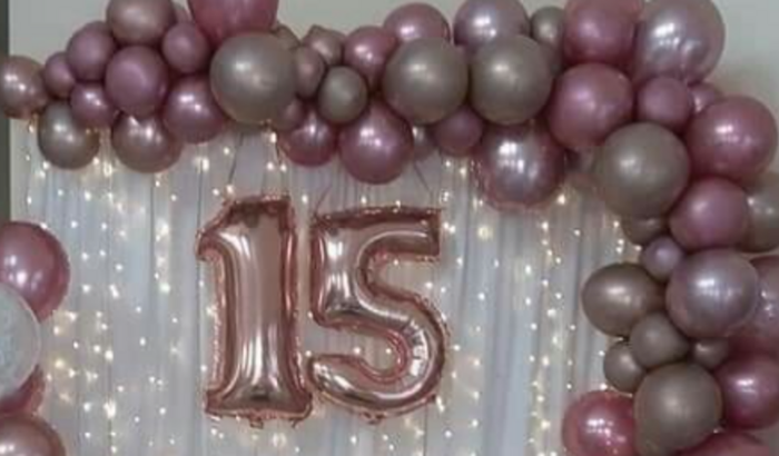 Para me ajudar na minha festa de 15, não é coisa grande 