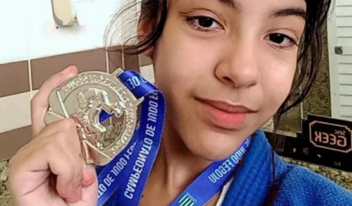 Ajude a Anna competir no campeonato nacional de judô 🙏🏽