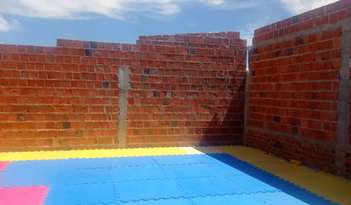 Terminar de construir um ct de jiu jitsu 