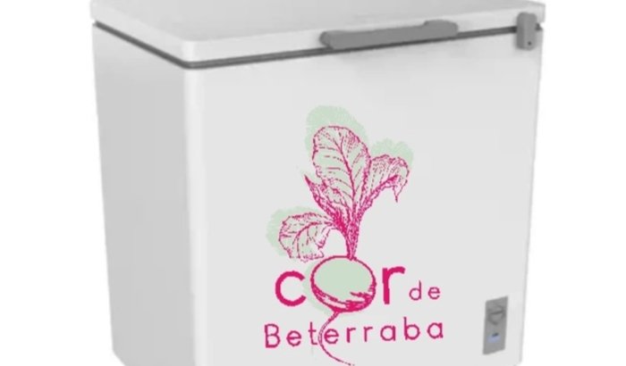 Freezer- Cor de beterraba 