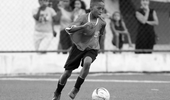 Ajuda Pro Miguel disputar um campeonato internacional 