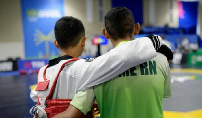 Ajude a tesouro ir para as competição 