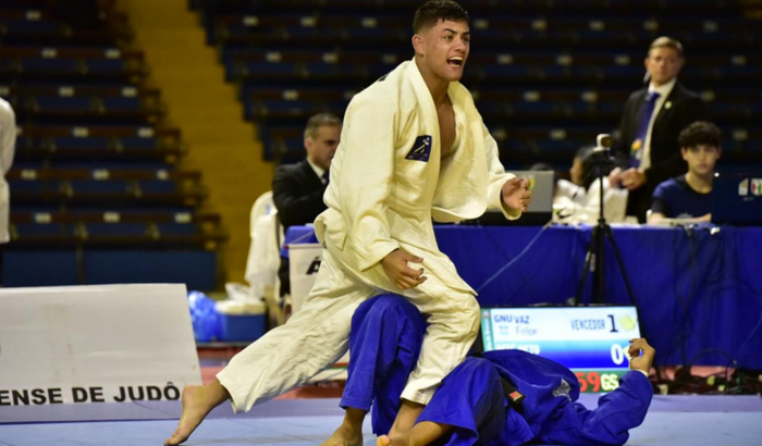 Felipe no Estágio Internacional de Judô em Paris