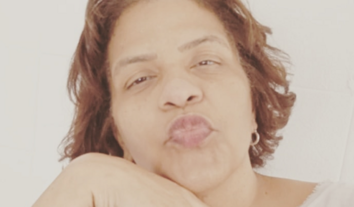 Tudo por uma carreira (cantora profissional)