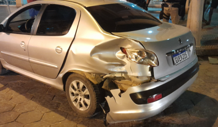 Ajuda pra concertar meu carro de trabalho 