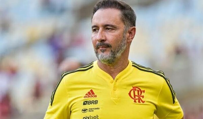 Multa Vitor Pereira