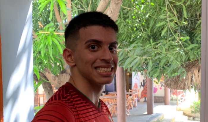 Ajuda pro Tio Marcos ter uma nova meia 