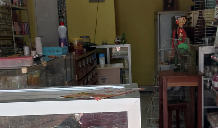 Não quero ter que fechar minha lojinha 