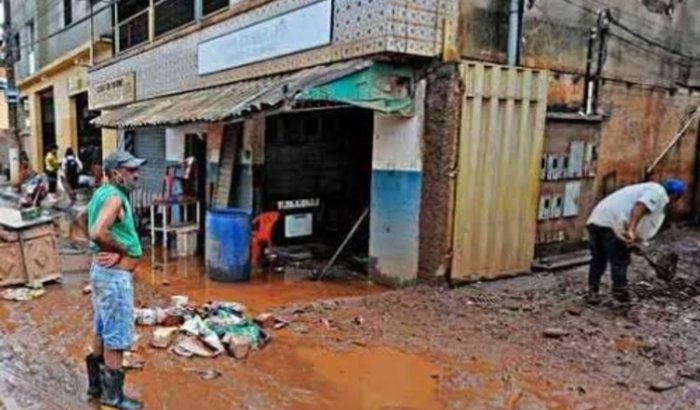 SOS FAMÍLIAS AFETADAS PELAS ENCHENTES 