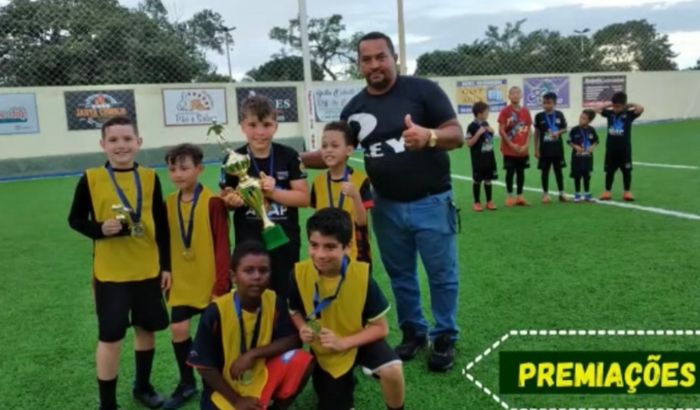 Iniciação esportiva evangelista para 80 crianças carentes