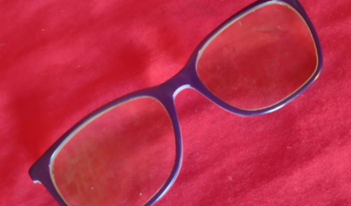 Ajudar a comprar um óculos de grau novo para Socorro Tavares 