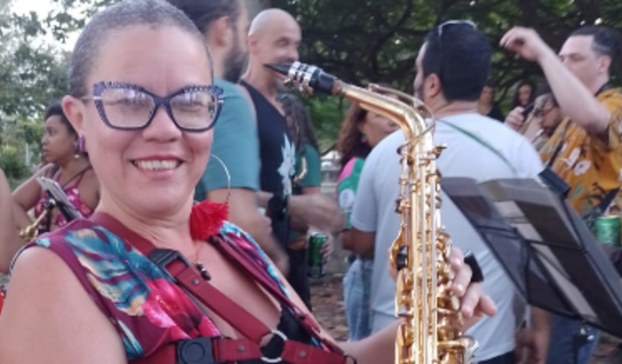 Fernanda Borges, Musicista, teve instrumento roubado