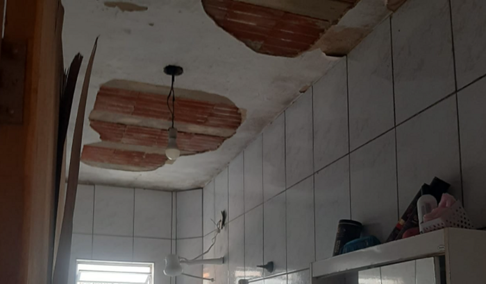 Reconstruir o Telhado ,Desastre da Chuva 