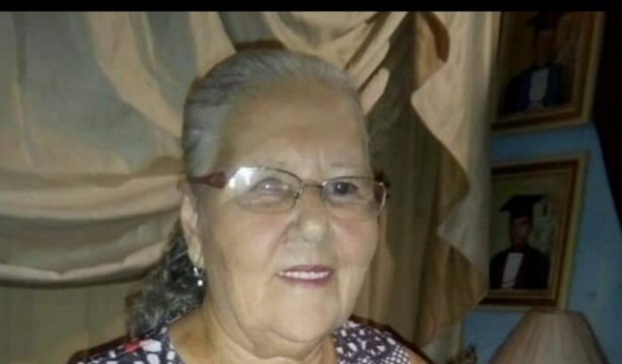 Para ajudar minha mãe 
