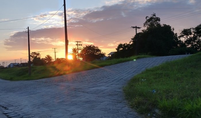 Em busca de cura/Necessidade de trabalhar 