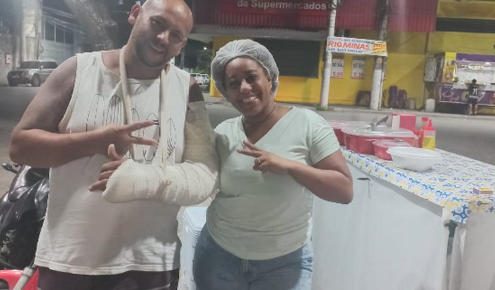 VAMOS AJUDAR A  MONTAR A BARRAQUINHA DO MEU PAI ?