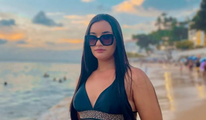 Vamos ajudar Lana Blogueira 📱