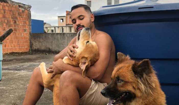 Ajuda pra construir minha casa e casar.