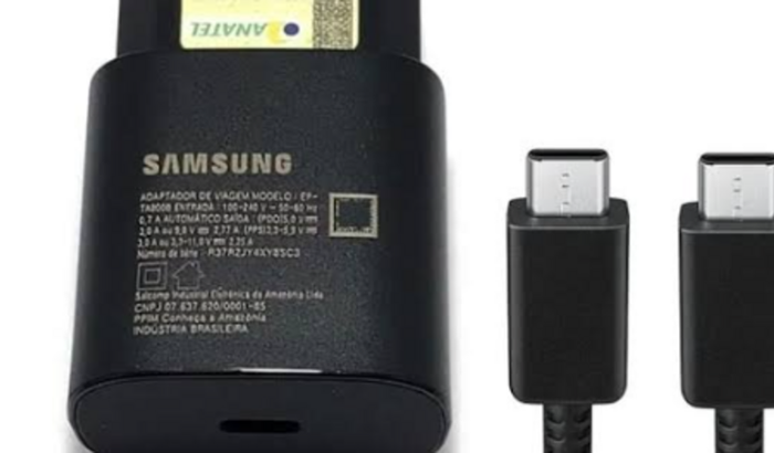 ME AJUDEM A COMPRAR UM CARREGADOR, POR FAVOOR