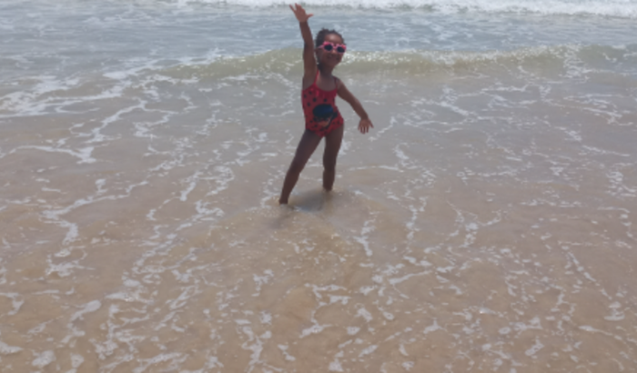 Para ajudar uma criança a realizar o sonho de ser ginástica olímpica