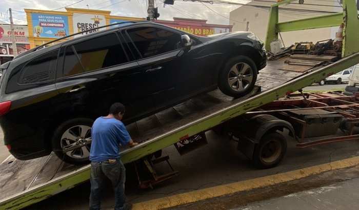 ajuda para arrumar o carro