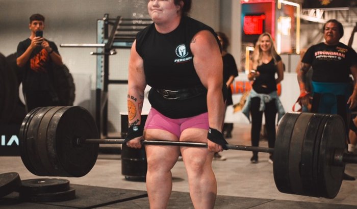 AJUDE A STRONGBARBIE IR PRO MUNDIAL EM LONDRES REPRESENTAR O BRASIL 