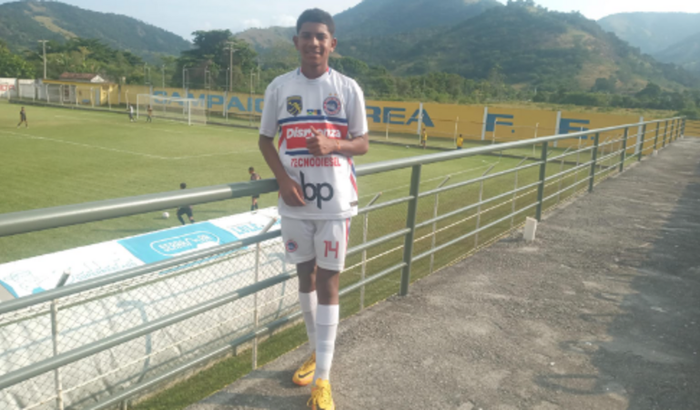 Ajuda pra uma  viagem , competição fora do RJ!Em busca do sonho🙏🏽⚽