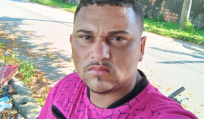 Me ajudar a compra meu uniforme de arbitragem para trabalhar 