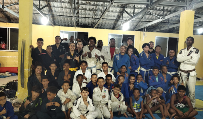 Ajuda para comprar 100 placas de tatame para o projeto social de jiu-jitsu JhonKibe Fight 