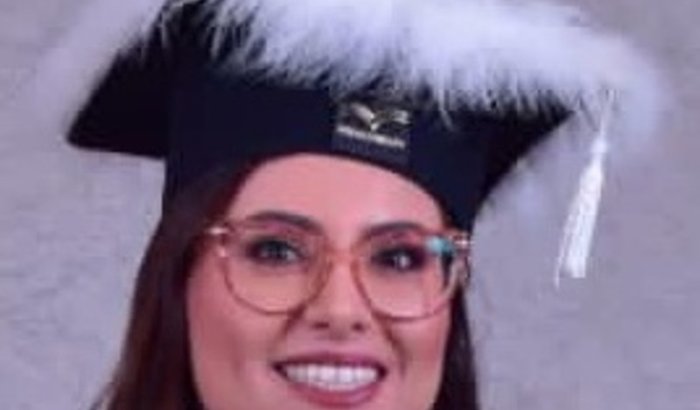 Roberta Gomes - quebra de contrato/sem salário 