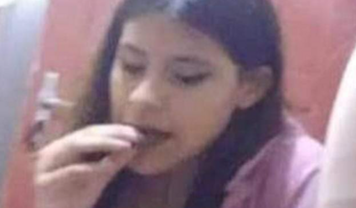 ajude esta mendiga a comprar seu lençol específico 