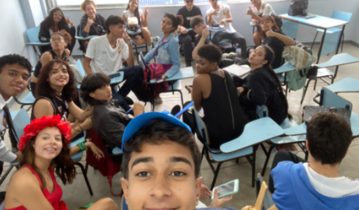 Nos ajude com a nossa formatura