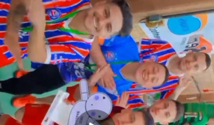 Preciso pagar uma mensalidade adiantada para poder jogar 