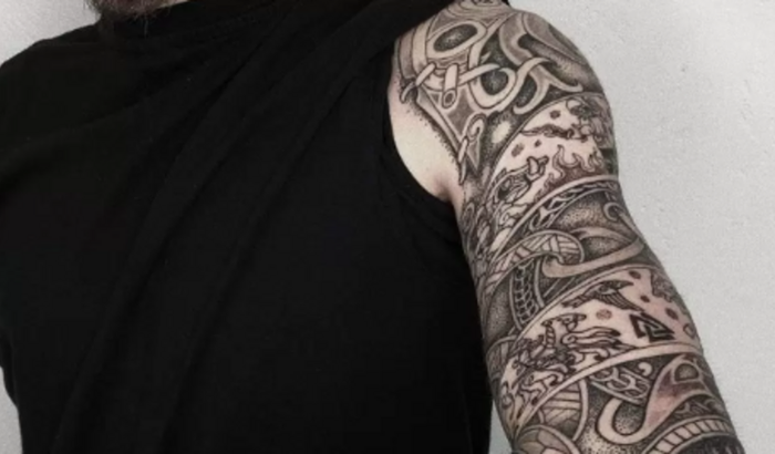 Fechar o braço Tattoo