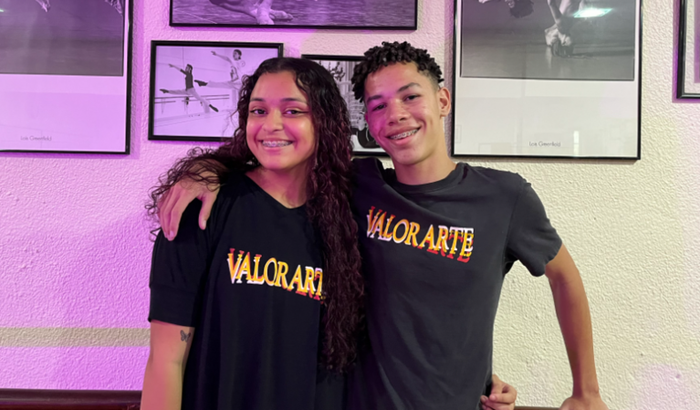 Ajuda p/ Mica e Maria dançarem em Joinville