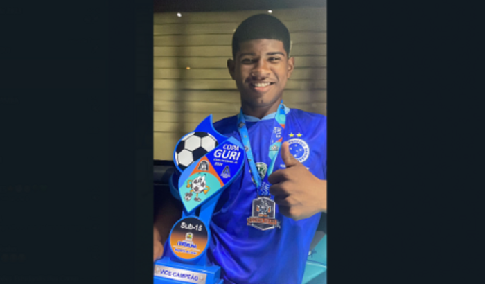 Me ajude a se tornar um jogador profissional.