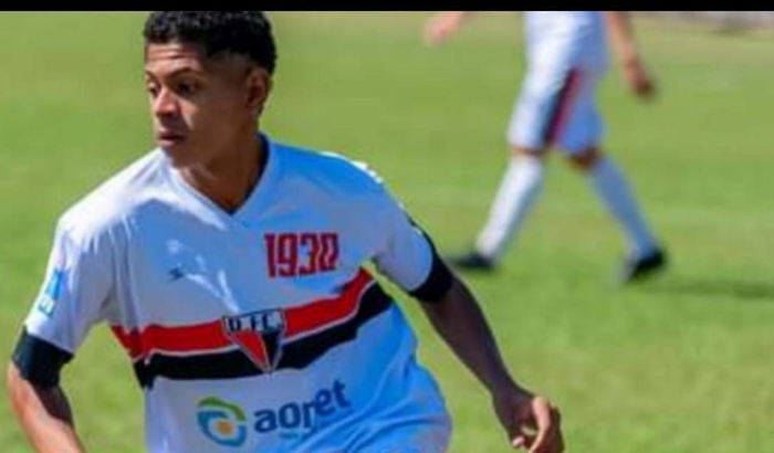 João Pedro Rumo a Portugal