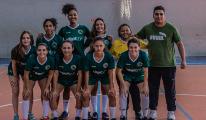 Ajuda ao time feminino de futsal jogar campeonato carioca 