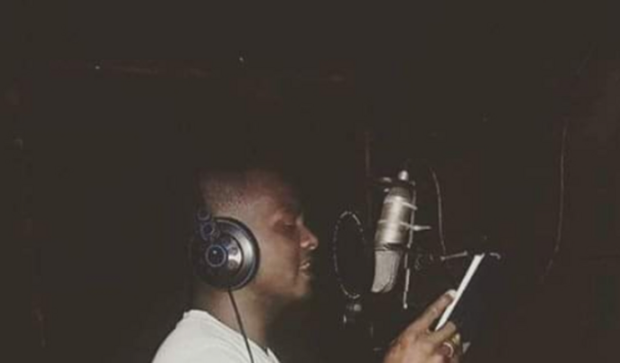 EM PRO DA CRIACAO DE UM ( ESTUDIO MUSICAL COMUNITARIO ) 