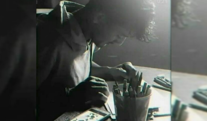 Preciso de ajuda pra pagar uma faculdade na área de artes autonomia humana...