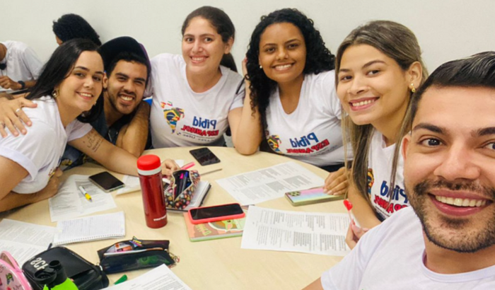 Ajude os alunos da Universidade Federal do Acre do curso de Letras Espanhol a ir para o intercâmbio no Peru 🇵🇪