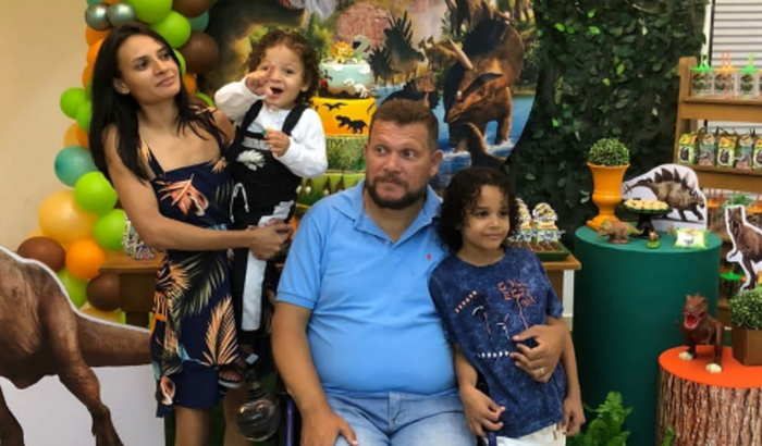 AJUDA PARA PAGAR CADEIRA DE RODAS MOTORIZADA 
