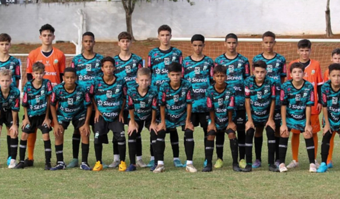 Garotos do Futebol rumo a Jataí